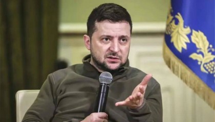 俄乌终于要停战了？73岁普京罕见披甲上阵，反手给乌一道选择题