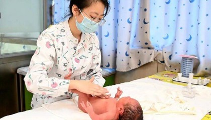 31省份人口出生率公布：谁最高？谁垫底？