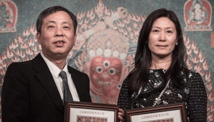 原创收藏还是炒作？暴发户8578万买下“乾隆宝座”后，说：我只买贵的