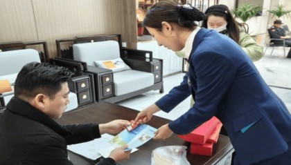 专项宣传 让“不拒收人民币现金”深入 商户