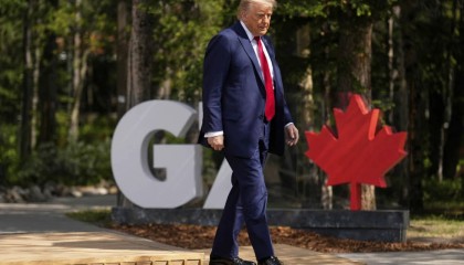 特朗普：俄罗斯应回到G8，中国也可加入
