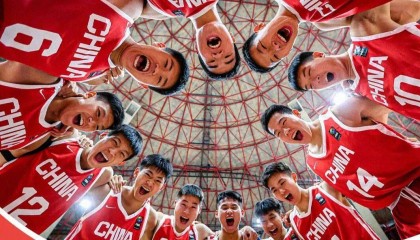 U16男篮亚洲杯:中国队100比44大胜马来西亚,小组赛两连胜