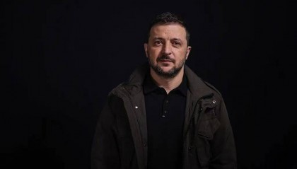 闹大了？泽连斯基“投降”后，27国领导人紧急开会，普京万万没料到