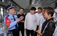 安徽颍上：“巡回法庭”走进高铁站