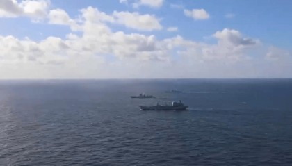 解放军通告，台岛以东有大动作，印尼确定派兵参演，日本来得很快