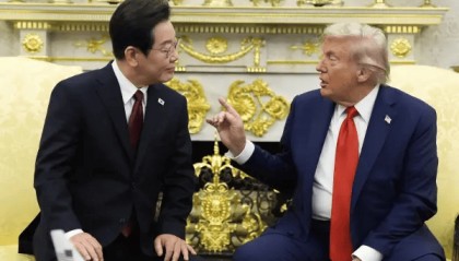 特朗普：要不李在明跟我一起访华吧，还可以节约能源、保护臭氧层