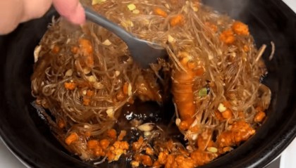 上海一女子点了个88元的菜,结账变358元!餐厅称服务员是新来的,食材是临时叫的外卖……