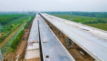 是谁的父母，又是谁的儿女？