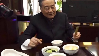 宗庆后声称一天只花几块钱，实际上满世界买豪宅，海外资产18亿