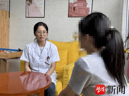 “你是姐姐，应该让着弟弟”，被父母要求让着只小1岁的弟弟，13岁姐姐抑郁了