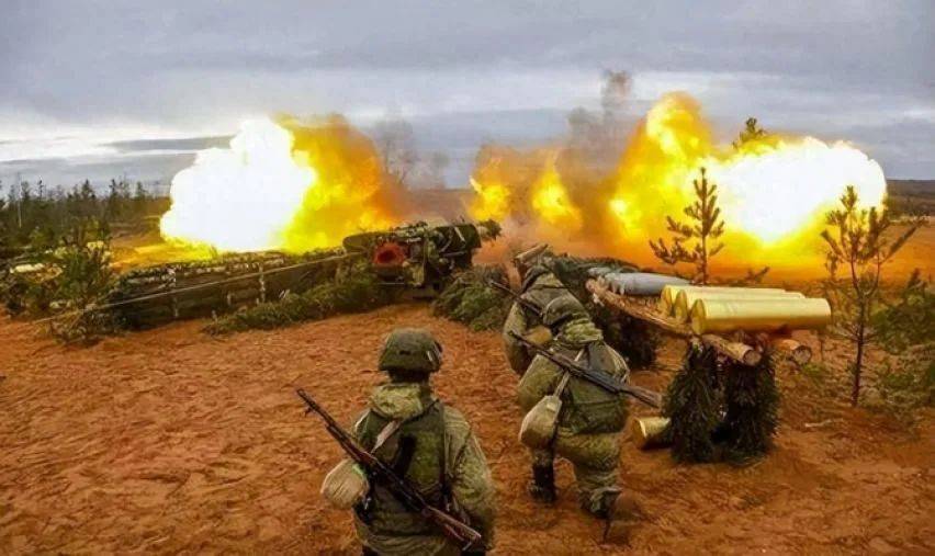 俄乌不打了？乌克兰国内爆发起义，泽连斯基表示愿意结束冲突，却要美国严厉制裁中国？