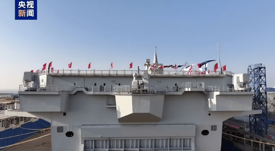 76枚拦截弹加7680发炮弹,四川舰近程防空火力强悍,仅次于刚服役的福建号!