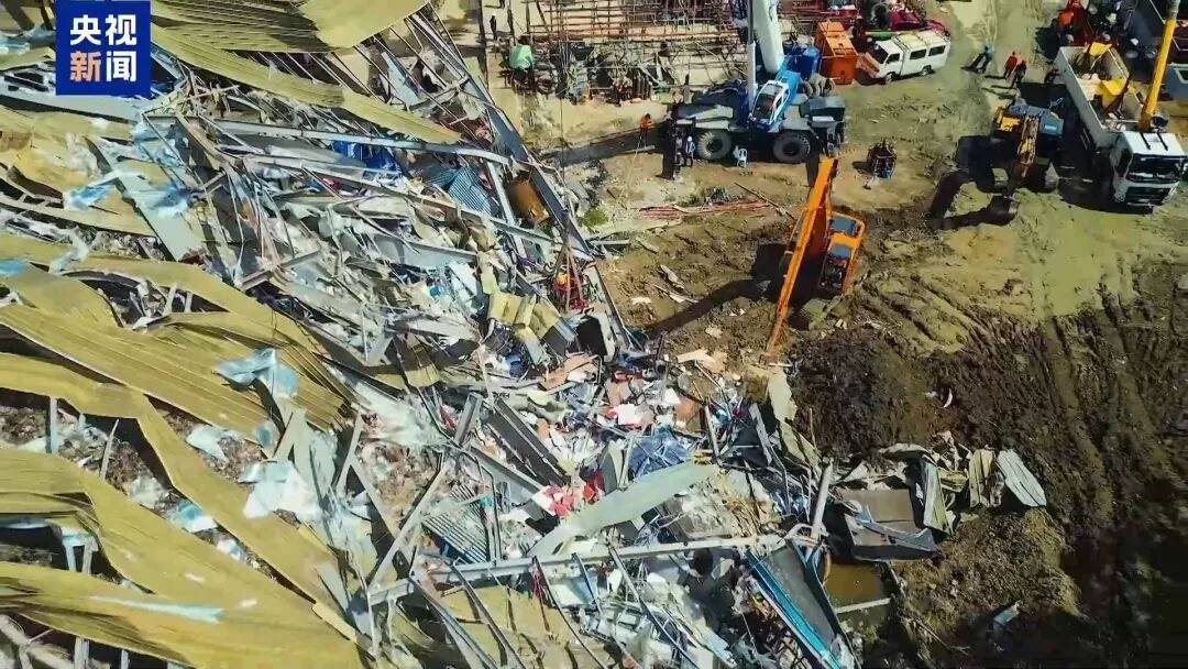 菲律宾一垃圾填埋场坍塌事故已致8死12伤，仍有28人失踪，多数失踪者为环卫工人